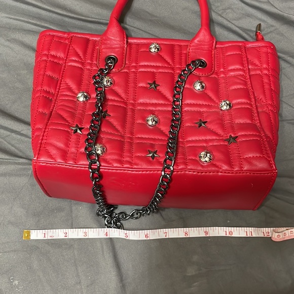 Cute red leather purse with chain - Picture 6 of 7